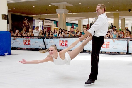 Big Shopping abre temporada de Natal com show de Patinação Artística no Gelo