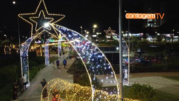 Iluminação de Natal de Contagem, atrai famílias e turistas