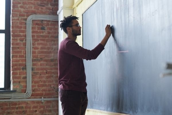 Protocolo de retomada das aulas presenciais é apresentado pelo Estado