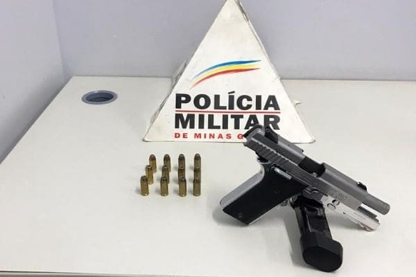 Homem é preso com arma e munições no Arvoredo