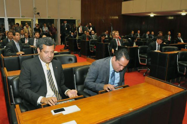 Auxílio-moradia para Deputados Estaduais é aprovado em 1º turno