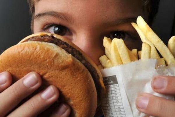 Estudo mostra que adolescentes de faixas carentes estão mais obesos