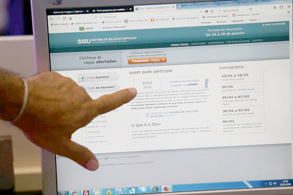 Lista de vagas do Sisu está disponível; inscrições começam na terça