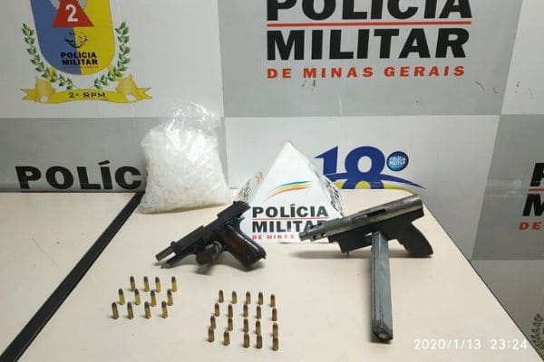 Denúncia de sequestro leva à apreensão de armas e munições