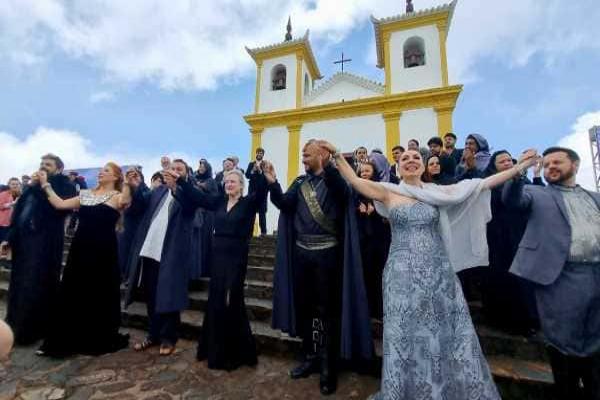 Ópera “Nabucco” se apresenta na Serra da Piedade antes de voltar ao Palácio das Artes