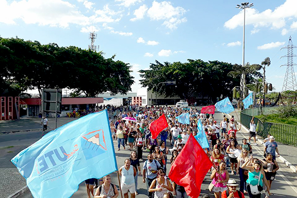 Greve na educação em Contagem segue por tempo indeterminado