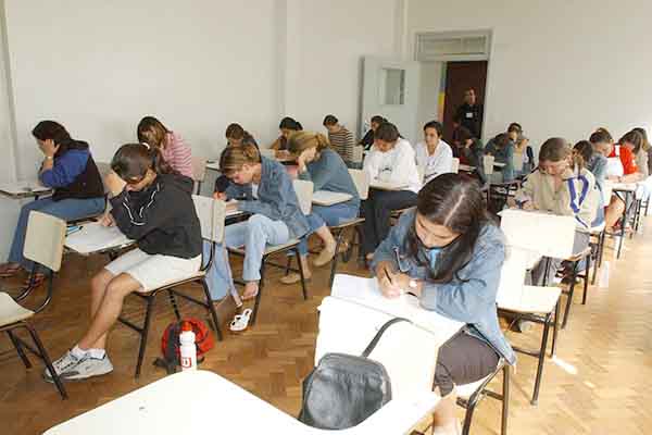 Inscrições para bolsas remanescentes do ProUni começam nesta segunda