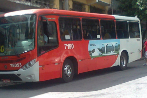 Motorista de ônibus tem corpo queimado em Contagem