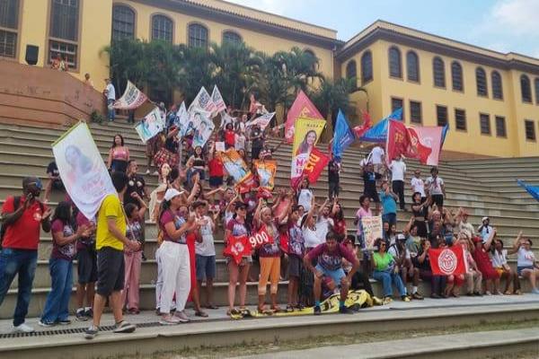 Protesto em Contagem exige 