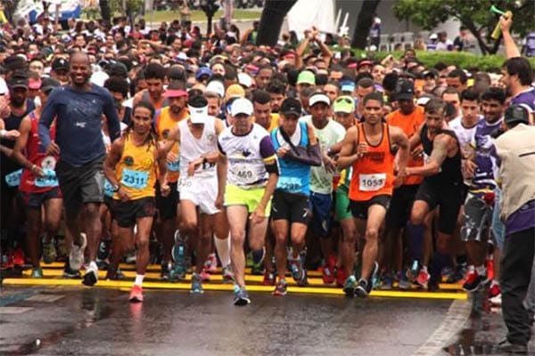 Missa, corrida, shows  e serviços na Festa do Trabalhador, em Contagem