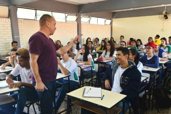 Ensino médio de tempo integral está com pré-matrícula aberta